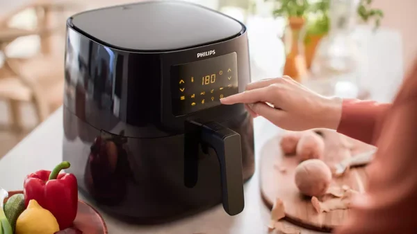 3000 Series Airfryer XLGreat tasting food with up to 90% less fat!*  Enjoy healthy food that's crispy on the outside and tender on the inside, thanks to Rapid Air Technology. Download the NutriU app to discover hundreds of tasty recipes every da