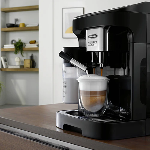 Delongni Magnifica Evo Coffee Machine