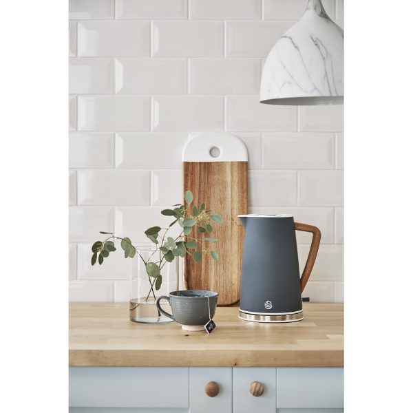 NORDIC KETTLE STYLED Nordic 1,7 Litre Polished Stainless Steel Cordless Kettle