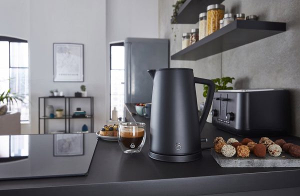 Swan Stealth 1,7 Litre Cordless Kettle